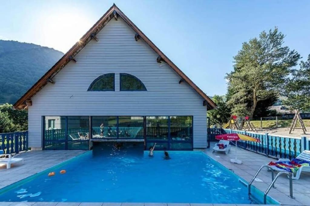 Appartement Avec Cabine Arreau Bagian luar foto