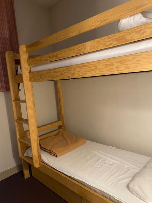 Appartement Avec Cabine Arreau Bagian luar foto