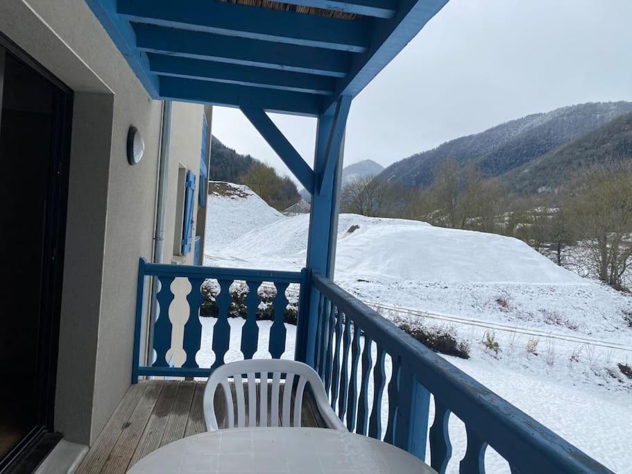 Appartement Avec Cabine Arreau Bagian luar foto