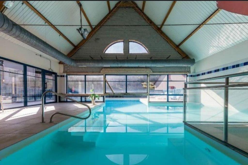 Appartement Avec Cabine Arreau Bagian luar foto